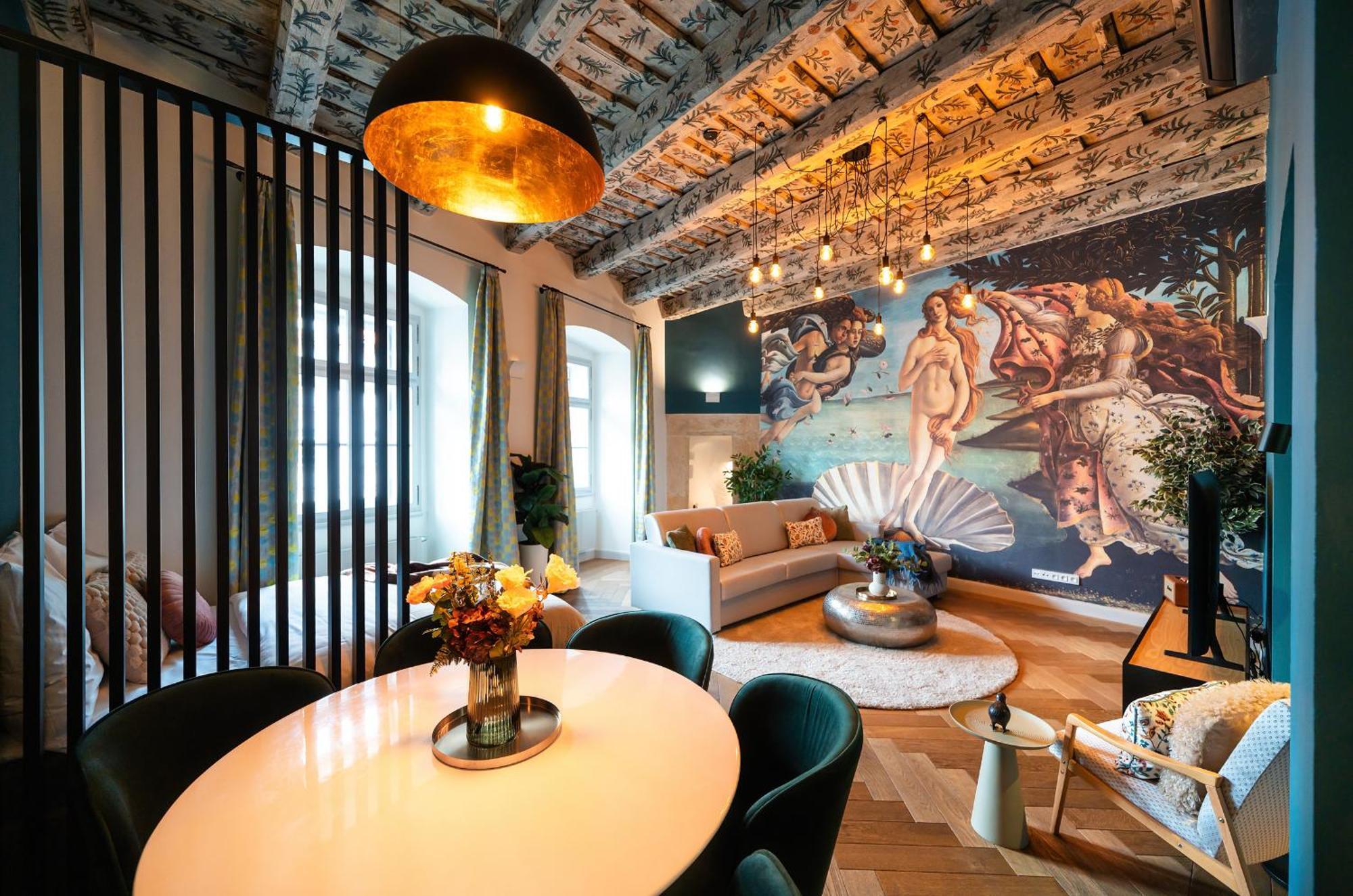 Hotel Old Royal Post Boutique & Premium Prague